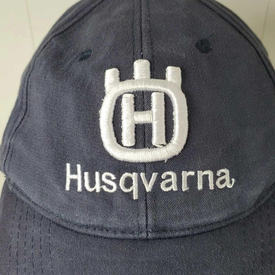 Gorra de béisbol Husqvarna con logotipo bordado en 3D productos de construcción con tirantes Foto 3 de 4