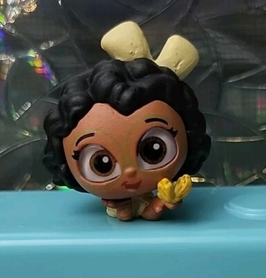 Young Mirabel Madrigal - Encanto - Disney Doorables 13 Remember When 