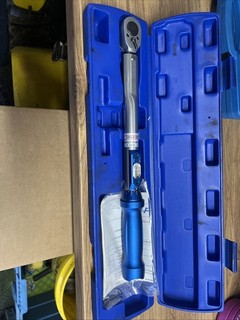 Bluepoint 3/8 Drive Torque Wrench (10 110nm)