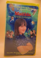 Matilda VHS 1996 Clamshell Release Danny Devito **Buy 2 Get 1 Free**