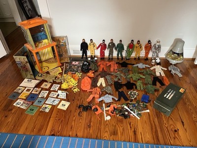 9 Vintage Hasbro GI Joe 1970 s Figures Clothing Lot Astronaut Spy Island Atomic