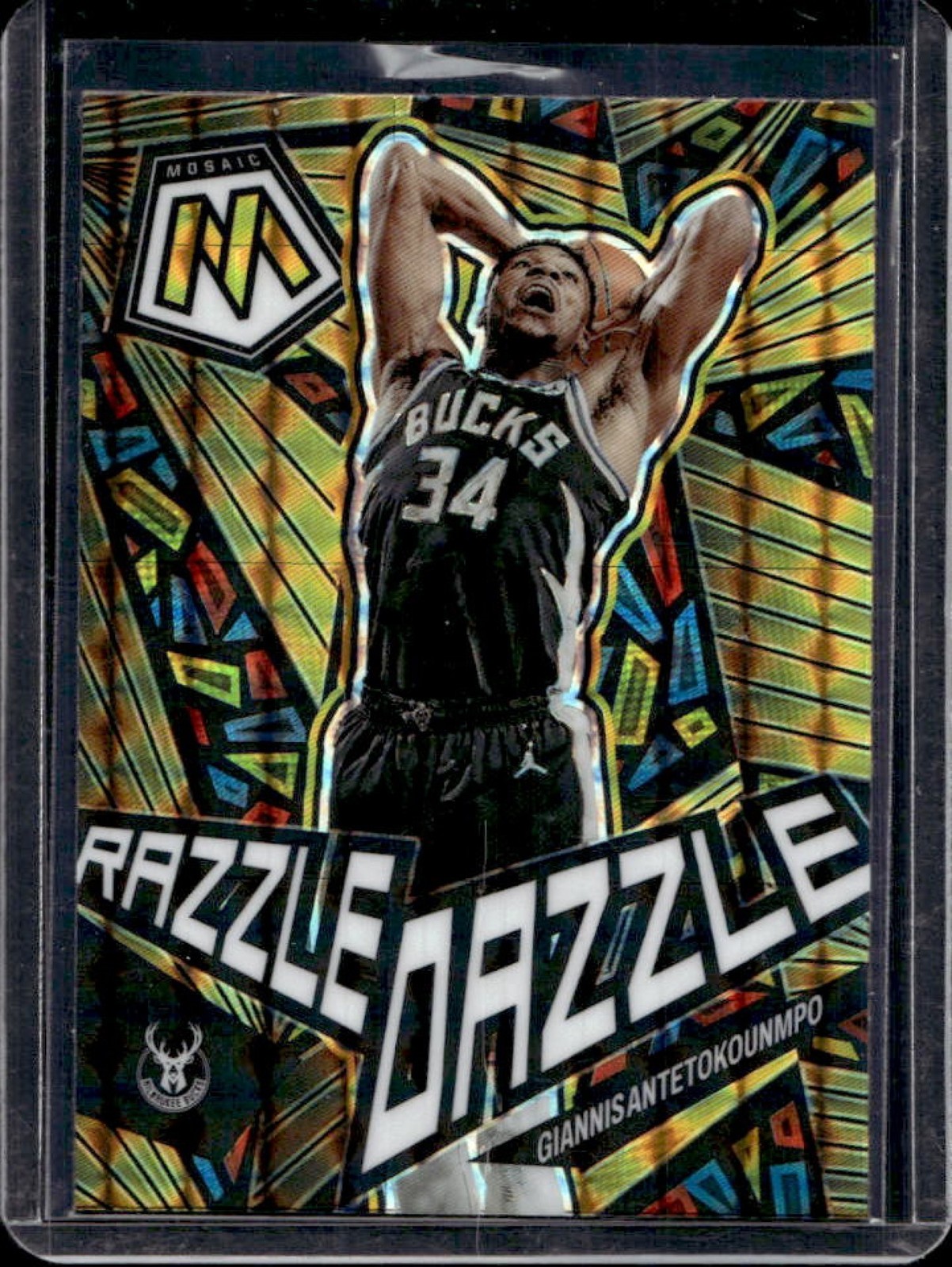 2022-23 Mosaic Giannis Antetokounmpo Razzle Dazzle #12 Bucks