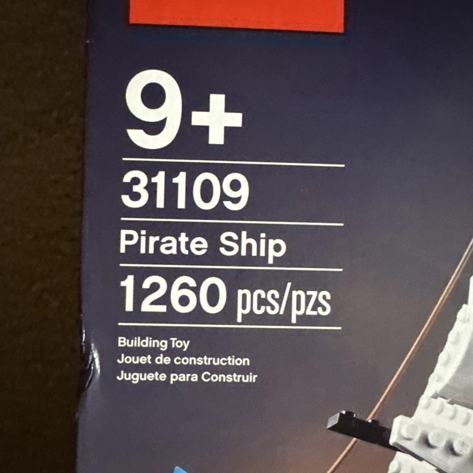 LEGO Creator 31109 Pirate Ship 3-In-1 Sailing Boat Skull Island Factory Sealed  - Image 2 of 4