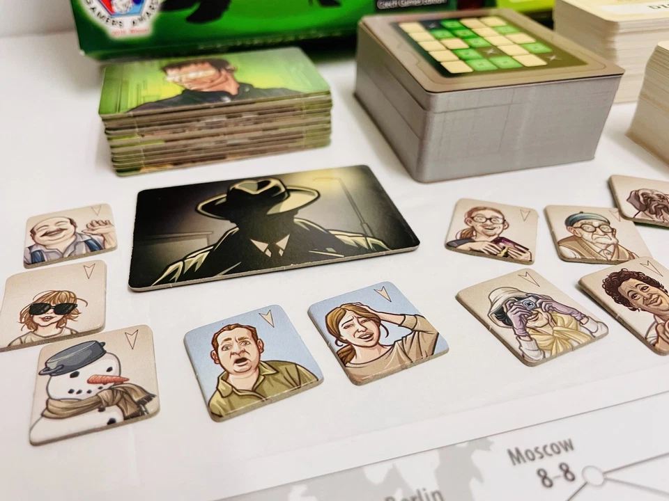 Codenames Duet Two Player Word Deduction Game by Czech Games EUC - Image 3 of 4