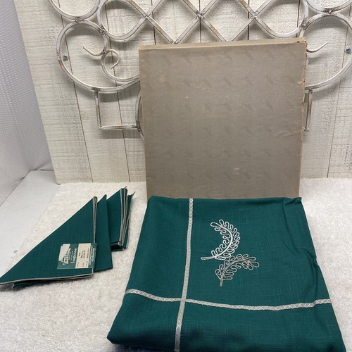 Vtg Imperial Tablecloth 55" X 55" 4 Napkins in Original Box Hunter Green #43455 - Picture 8 of 11