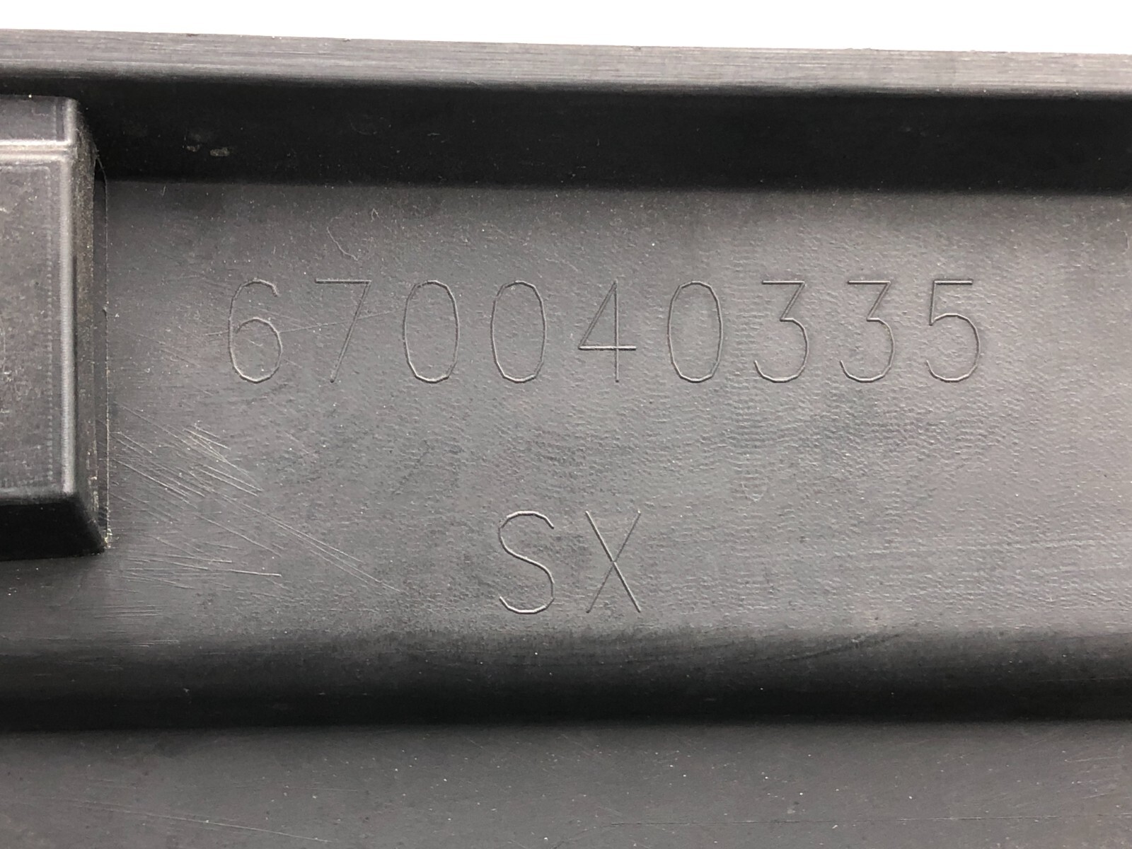 2017-2022 MASERATI LEVANTE LEFT DRIVER SIDE SKIRT ROCKER PANEL MOLDING OEM.