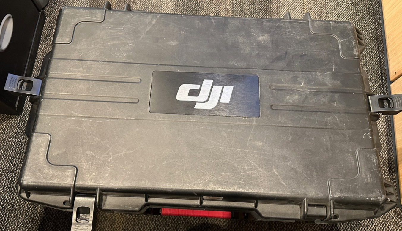 DJI Ronin Camera Stabilizing Gimbal R-16 w/Hard Case