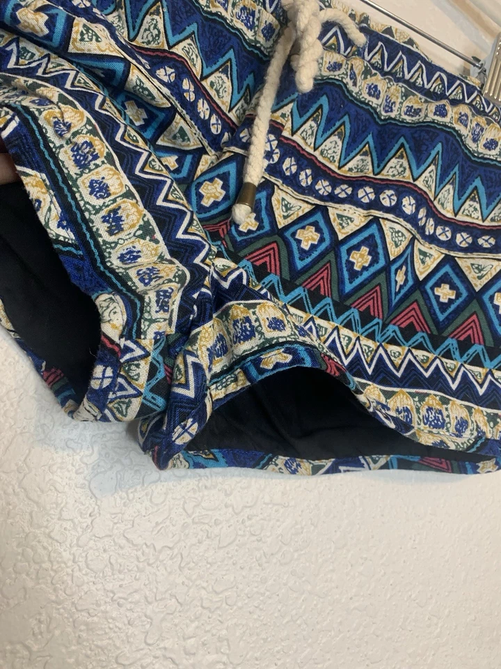 Micro Shorts Forever 21 Mujer Talla Pequeña Tribal Azteca Estampado Occidental Algodón Foto 4 de 4