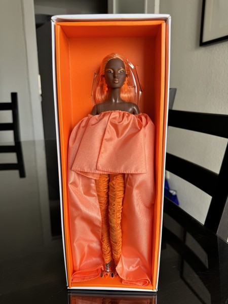 Barbie Chromatic Couture Orange Japan Convention 2023 HJX41 NRFB