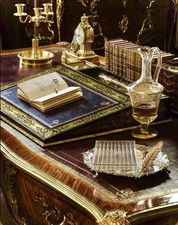 VTG Executive Office Accessories  Gold Lucite Style 10 Pen Holder Display Stand