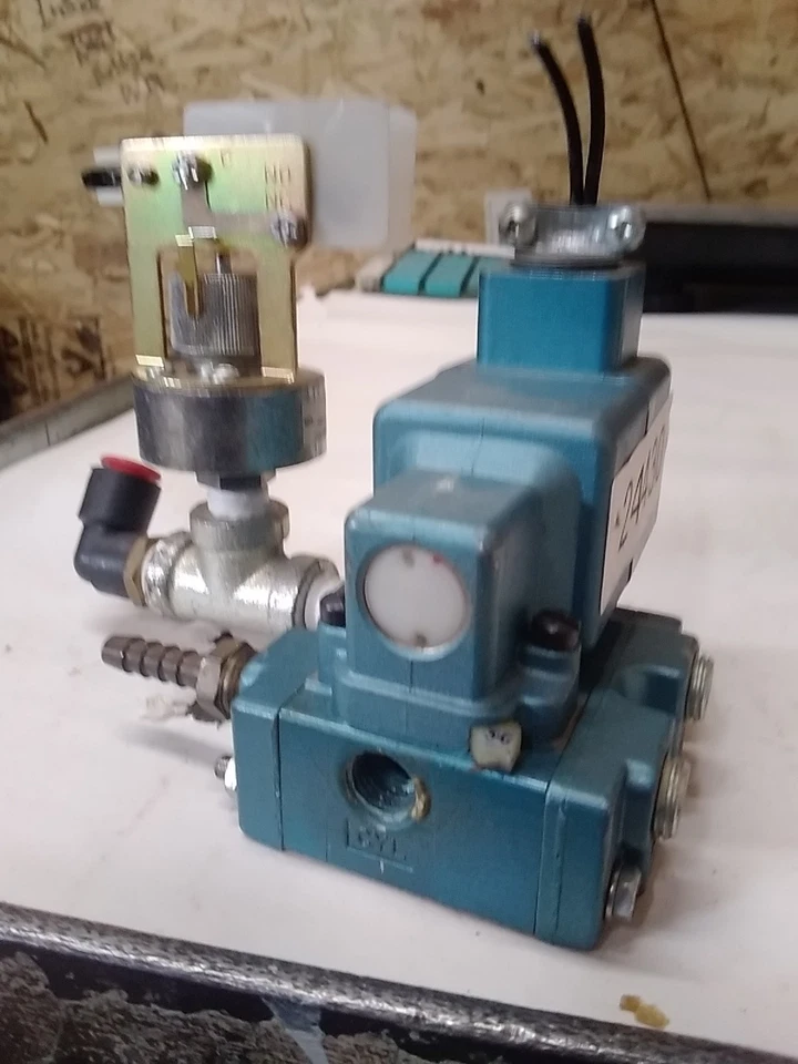 MAC 257B-501CAAA VACUUM TO 150PSI SOLENOID W/EXTRAS - Image 4 of 4