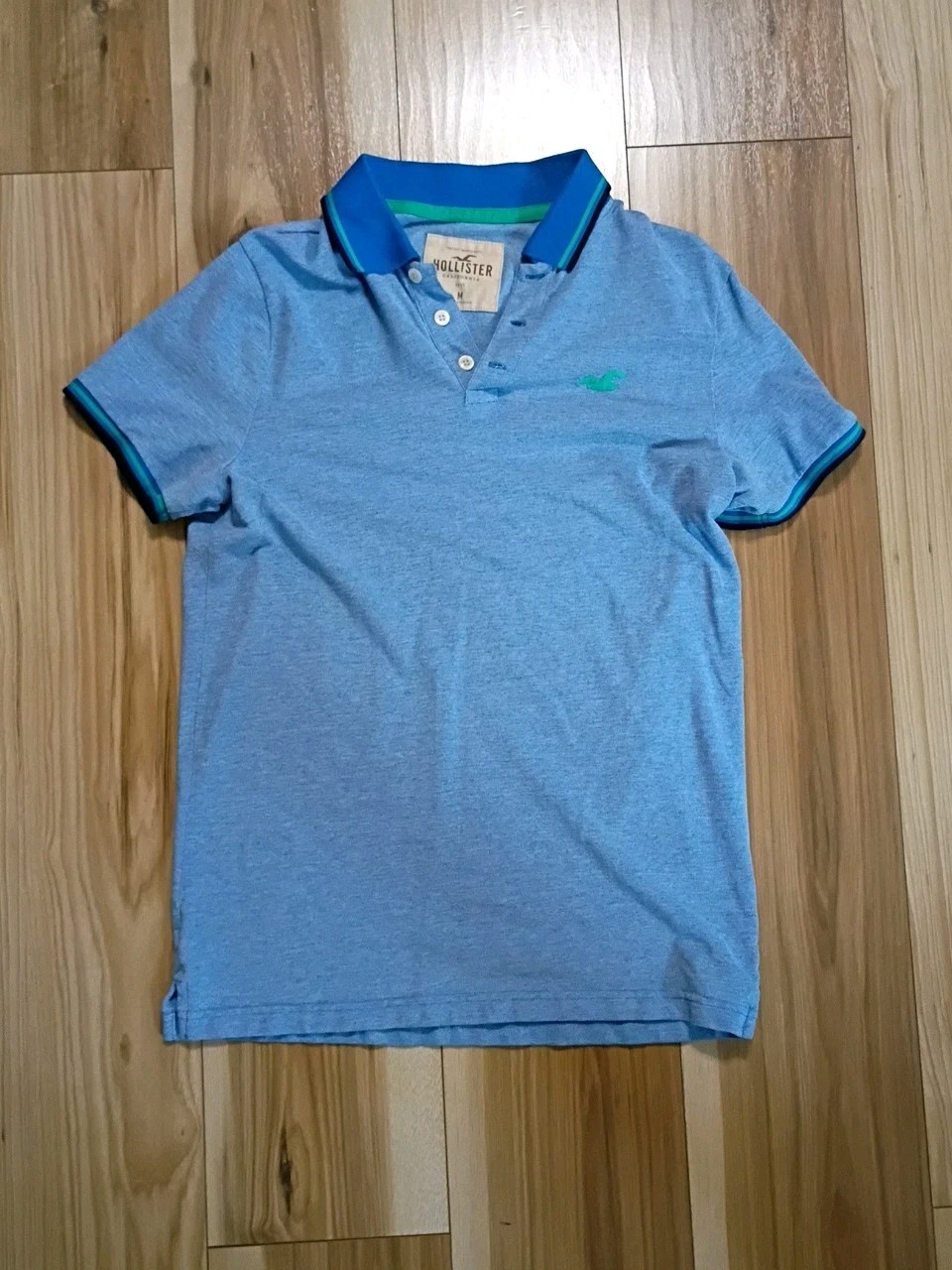 Holister Men's Polo Short Sleeve Shirt Size Medium