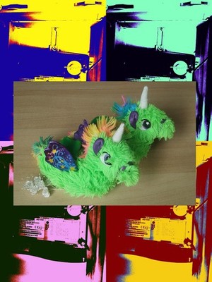 Plüsch Hausschuhe Einhorn Unicorn Puschen Pantoffeln Slipper Kinder Größe 25
