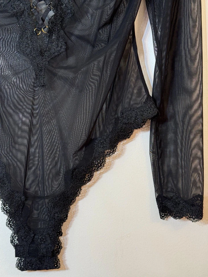 Talla Mediana ❤️ Body Victoria Secret Encaje Negro Transparente Foto 3 de 4