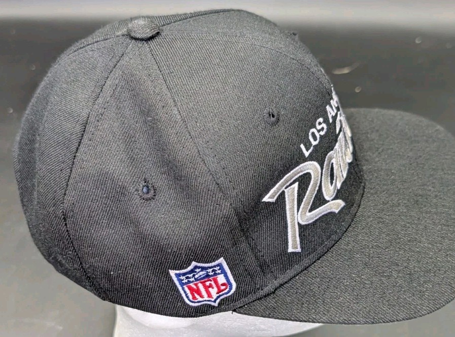 Vintage 90s Raiders Double Line Script SnapBack Hat Sports