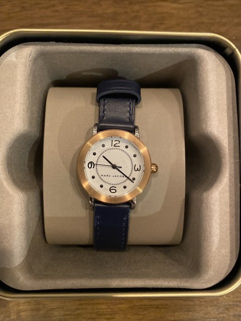 marc jacobs watch riley