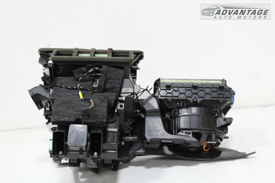AUDI A3 QUATTRO 2015-2020 8V CLIMATIZACIÓN DELANTERA AIRE ACONDICIONADO NÚCLEO CALENTADOR SOPLADOR CARCASA CAJA FABRICANTE DE EQUIPOS ORIGINALES Foto 2 de 4