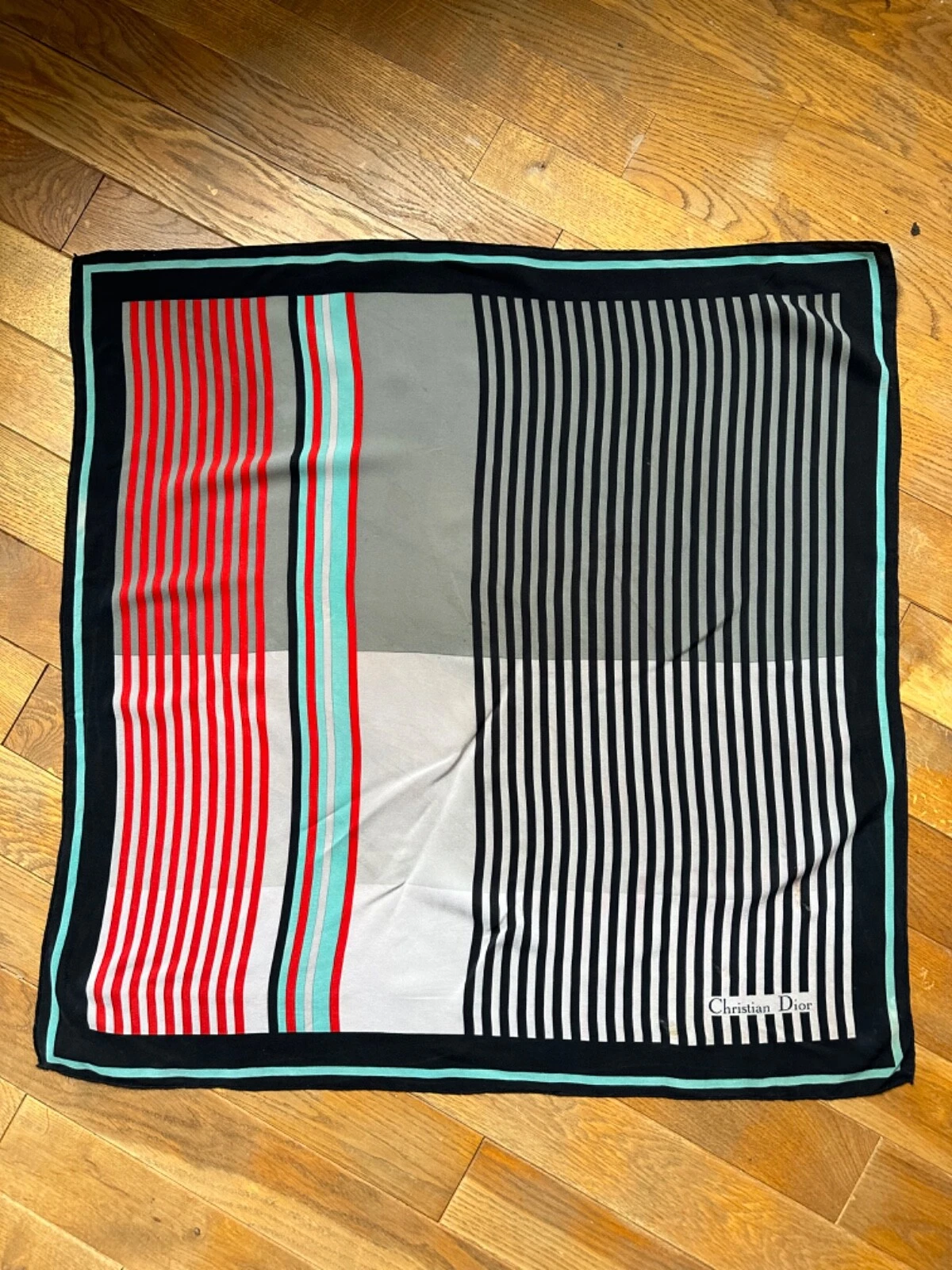 Foulard femme vintage CHRISTIAN DIOR soie 70/70 cm !