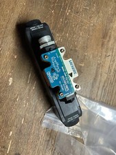 NEW VICKERS VALVE KDG4V 3S 2C19N M FPA5W H5 60 KDG4V-3S-2C19N-M-FPA5W-H5-60