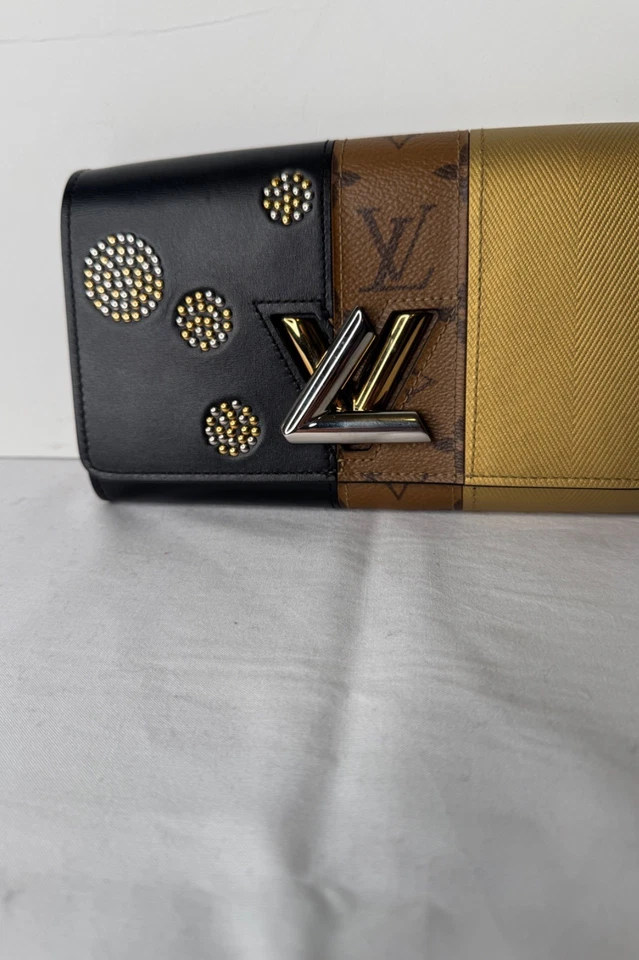 Special Prices On Louis  Vuitton, Chanel, Gucci, Pre Owned Luxury Bags
