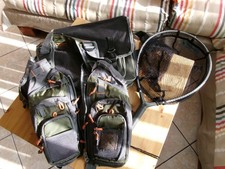 Gilet de pêche en maille à séchage rapide, besace, épuisette, neufs jamais servi