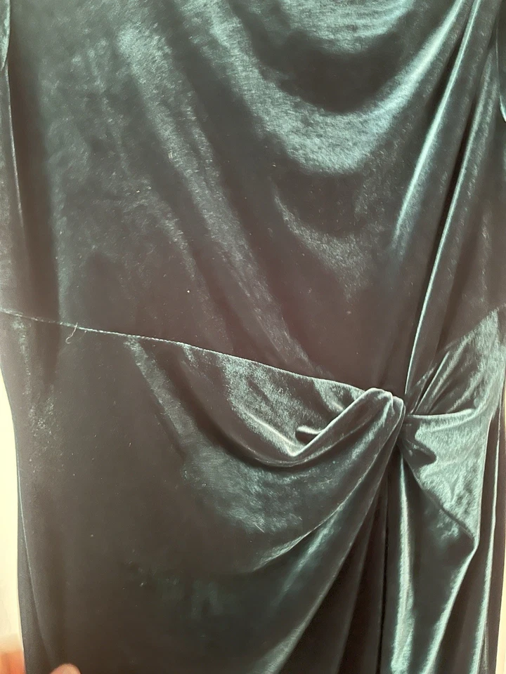 Vestido Ellen Tracy Verde Esmeralda Terciopelo Acanalado Talla 10p Hasta la Rodilla Manga Corta Foto 3 de 4