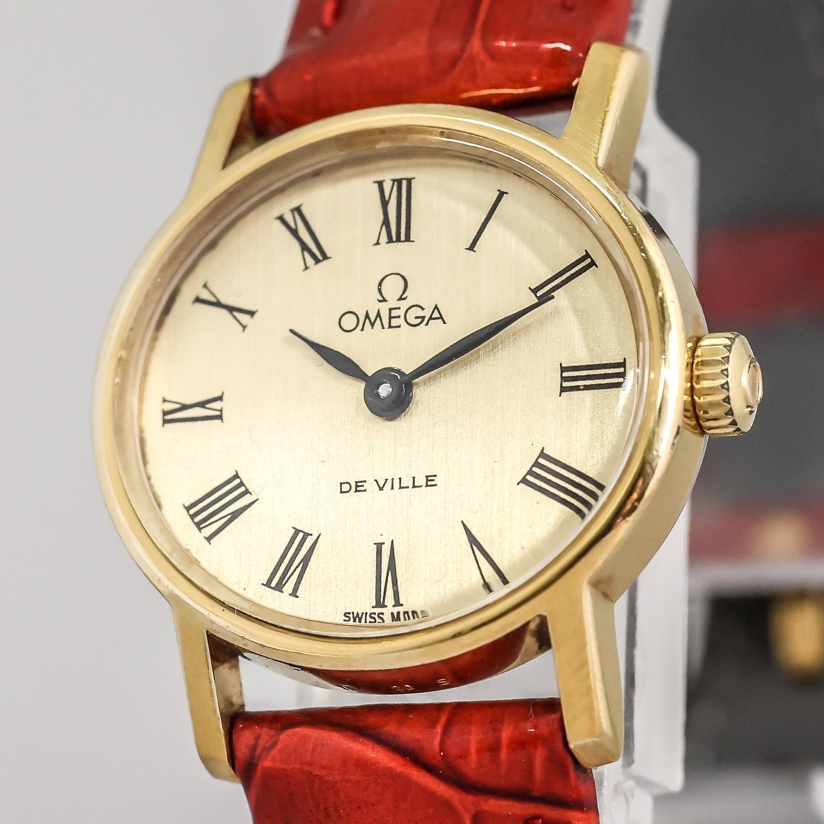 NEAR MINT** Vintage 1978 OMEGA De Ville Cal.625 Hand Winding Gold