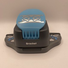 We R Memory Keepers Paper Punch- Scrapbooking/ Crafting- Bracket Border