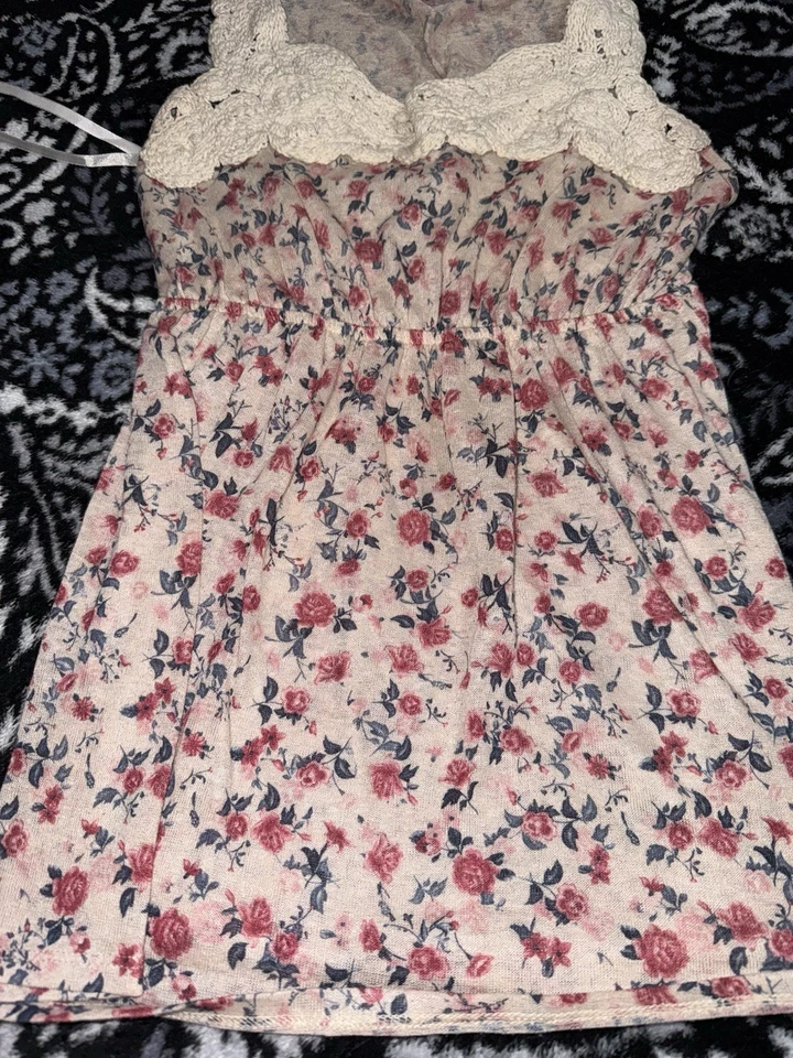 Floral Top Blouse Womens Junior Medium Sleeveless Polyester Love Scene - Image 2 of 4