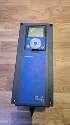 VACON 100 HVAC Frequenzumrichter   2.2 kW / 3 HP   IP54
