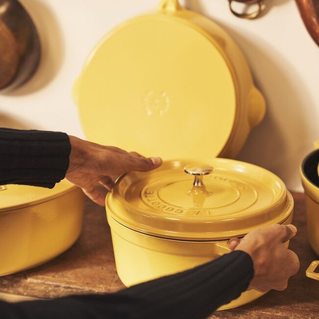 Staub Cast Iron 4 qt, Round, Dutch Oven, Citron