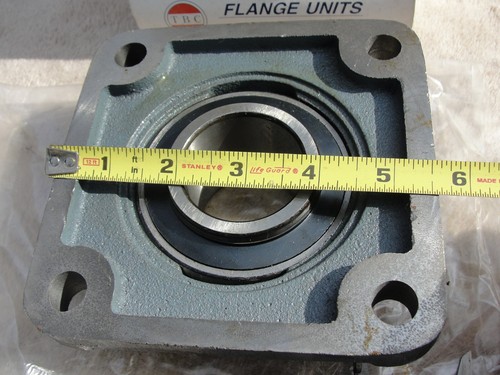 (4) UCF209-28 Solid Base Pillow Block Flange Mounted Bearing 1-3/4" Bore 4 Bolt. - Picture 7 of 11