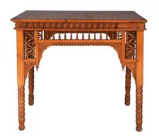 Table d’appoint style oriental à décor de moucharabieh et d'incrustation