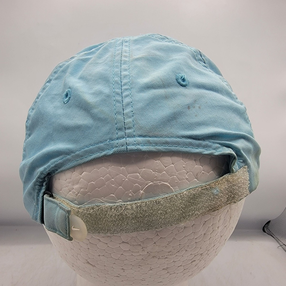 Nike Adults Light Blue Athletic Hat Lightweight Casual  display picture 2