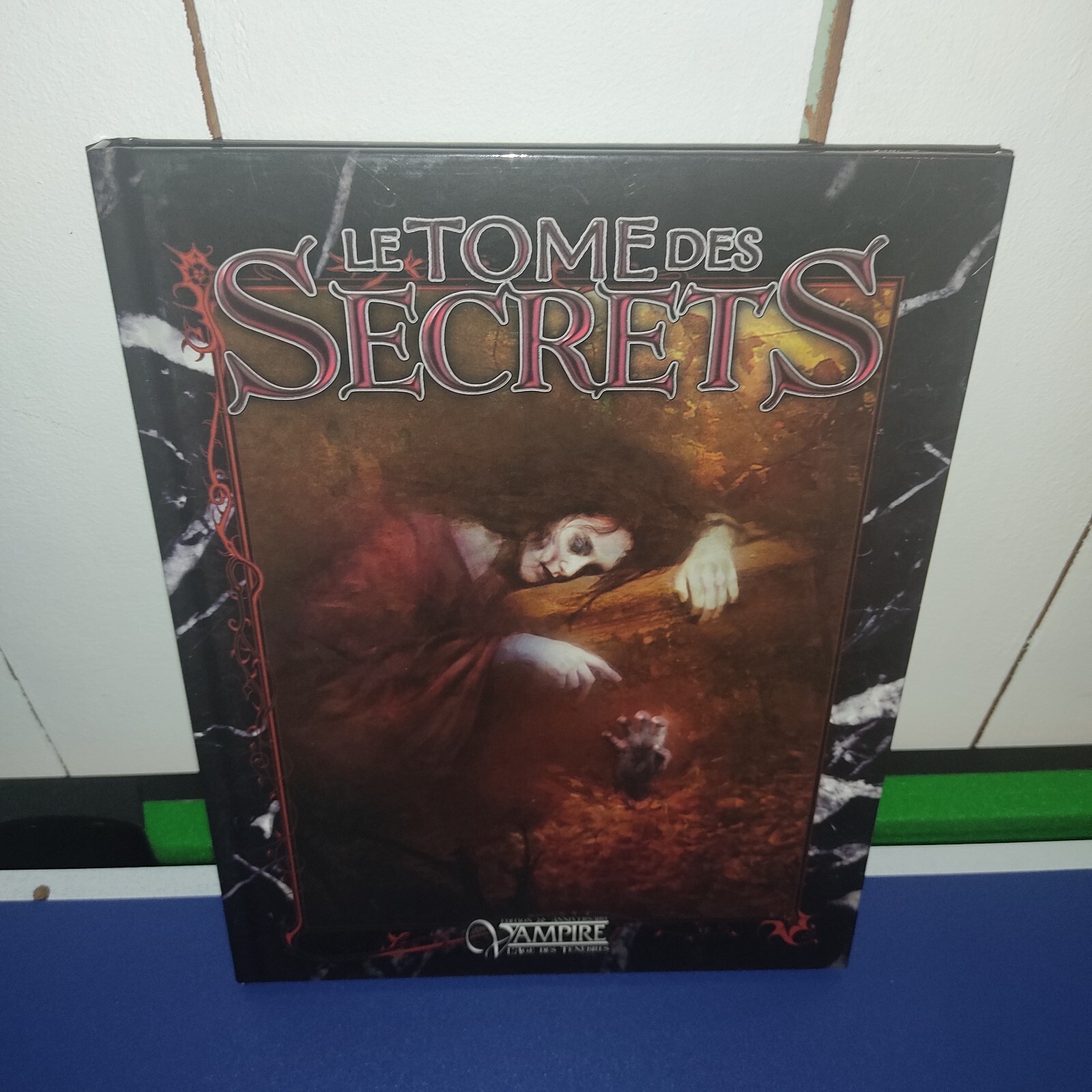 Vampire l'Age des Ténèbres Le Tome des Secrets Édition Reliée Neuf