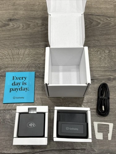 GoDaddy Poynt Card Reader Model CHB30