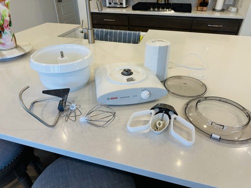 Nice Bosch Universal Plus MUM6N10UC 800W Standalone Mixer White W/Bowl Whips