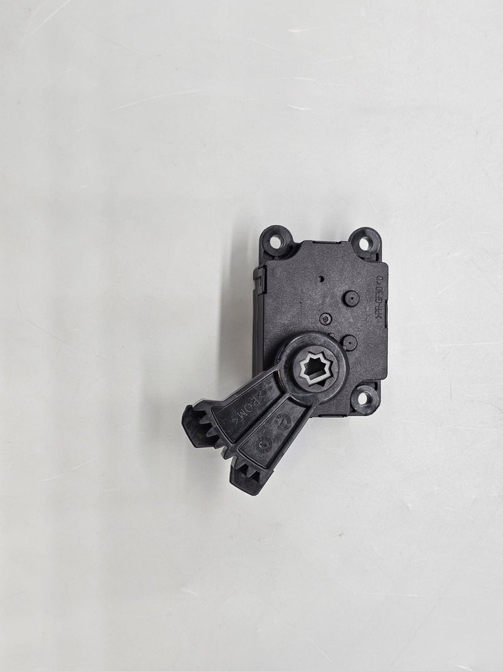 CITROEN C3 FLAIR PURETECH SX, SY 2017 - Heater Valve Motor T1006419G