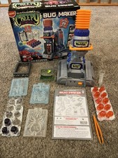 Creepy Crawlers Bug Maker Jakks Pacific 2011 3 Bug Molds, Eggs