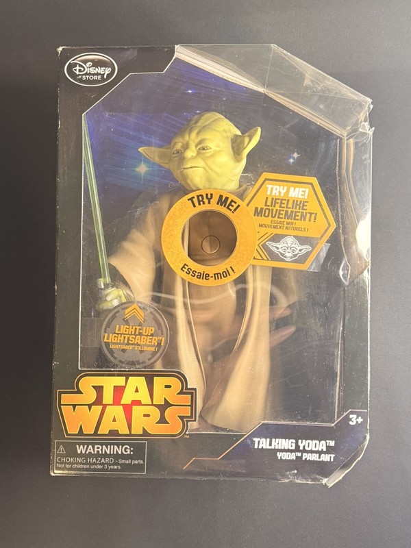 Star Wars Yoda Talking Moving Figure Light Up 10" Disney Store/Parks Exclusive