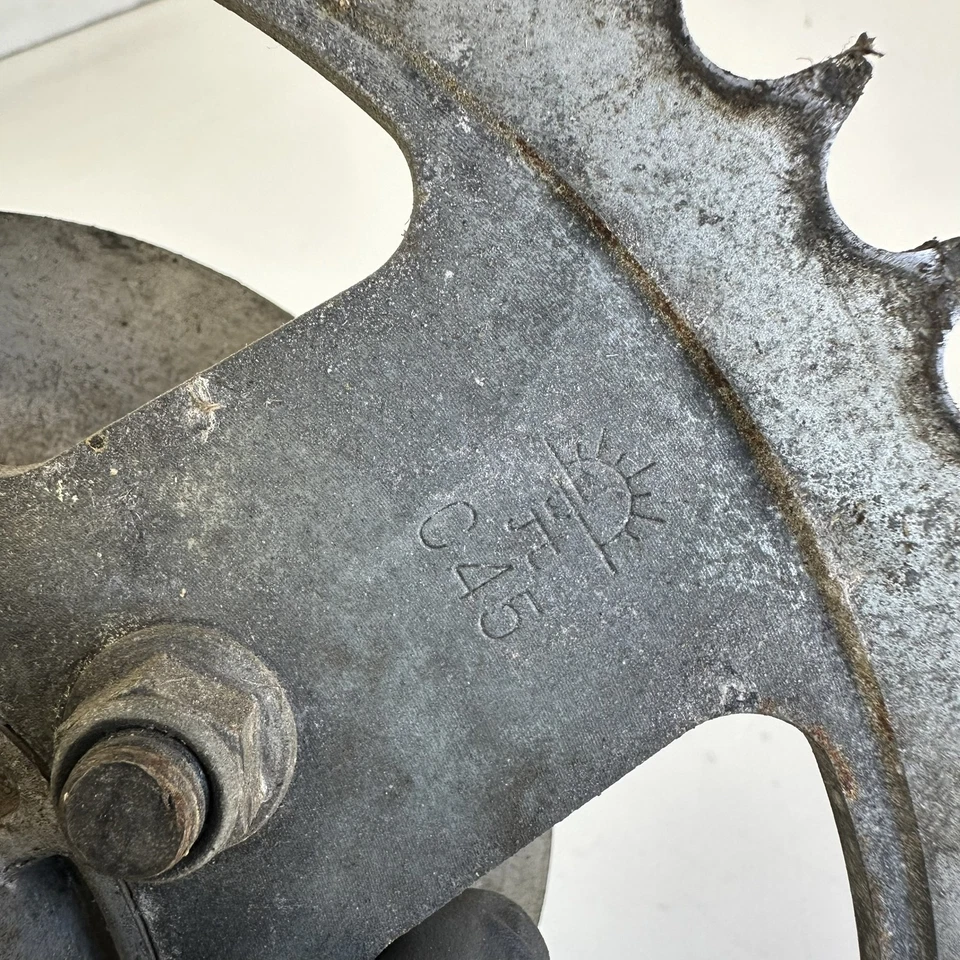 Suzuki GSF250 Bandit 1992 Rear wheel chain sprocket with carrier hub - image 4 of 4