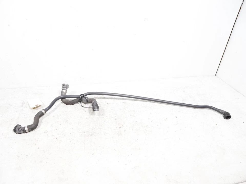 2020 - 2024 宝马 228I F44 发动机辅助散热器管软管原始设备制造商 74K — 第 2/4 张图片