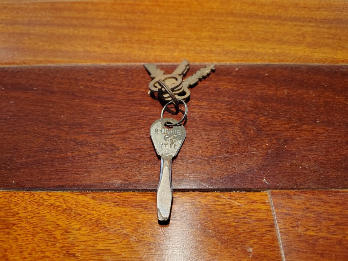 VINTAGE PROTO FLATHEAD KEY CHAIN SCREWDRIVER & 4 other Old Keys | eBay