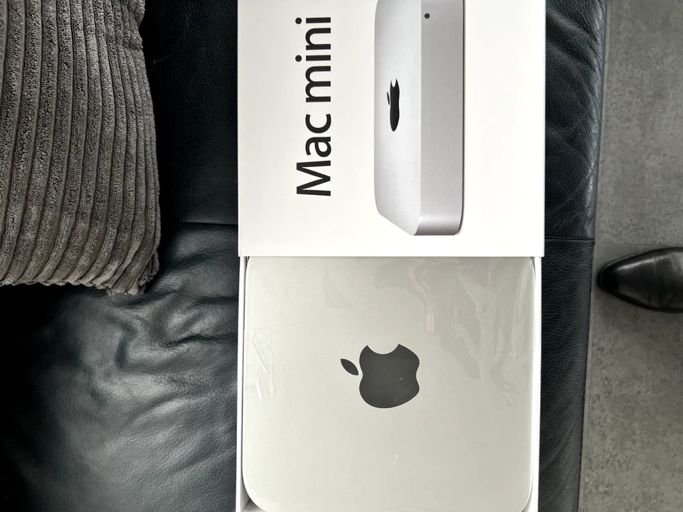 Apple Mac Mini MD387D/A - Intel Core i5 2.5 GHz, 16GB RAM 1,1TB Alternate Editi - Bild 3 von 3