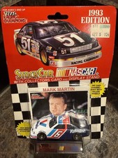 Mark Martin 1993 NASCAR Racing Champions 1/64 Diecast Valvoline Ford