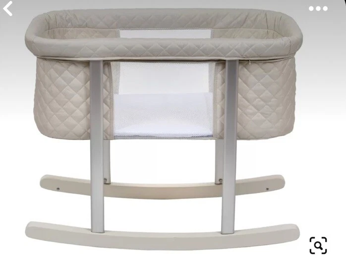 Cuna para bebé con función de balanceo suave, ideal para recién nacidos y bebés Foto 2 de 3