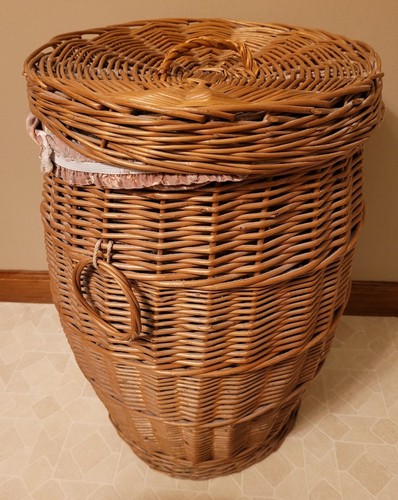 Large 23" x 14" Woven Wicker Laundry Basket Hamper with Cloth Bags and Lid - 第 15/17 張圖片