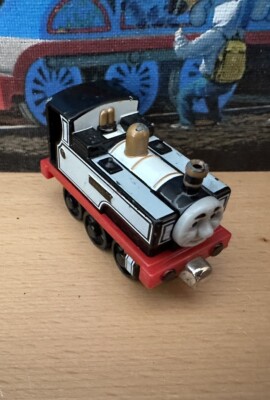 Take Along N Play Diecast Thomas Train Fearless Freddie! VGUC!