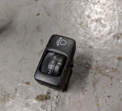 Toyota Land Cruiser Amazon headlight position level switch 