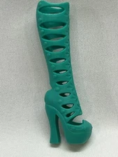 Ever After High Ashlynn Ella Archery Club Right Green Heel Boot - Only 1 shoe